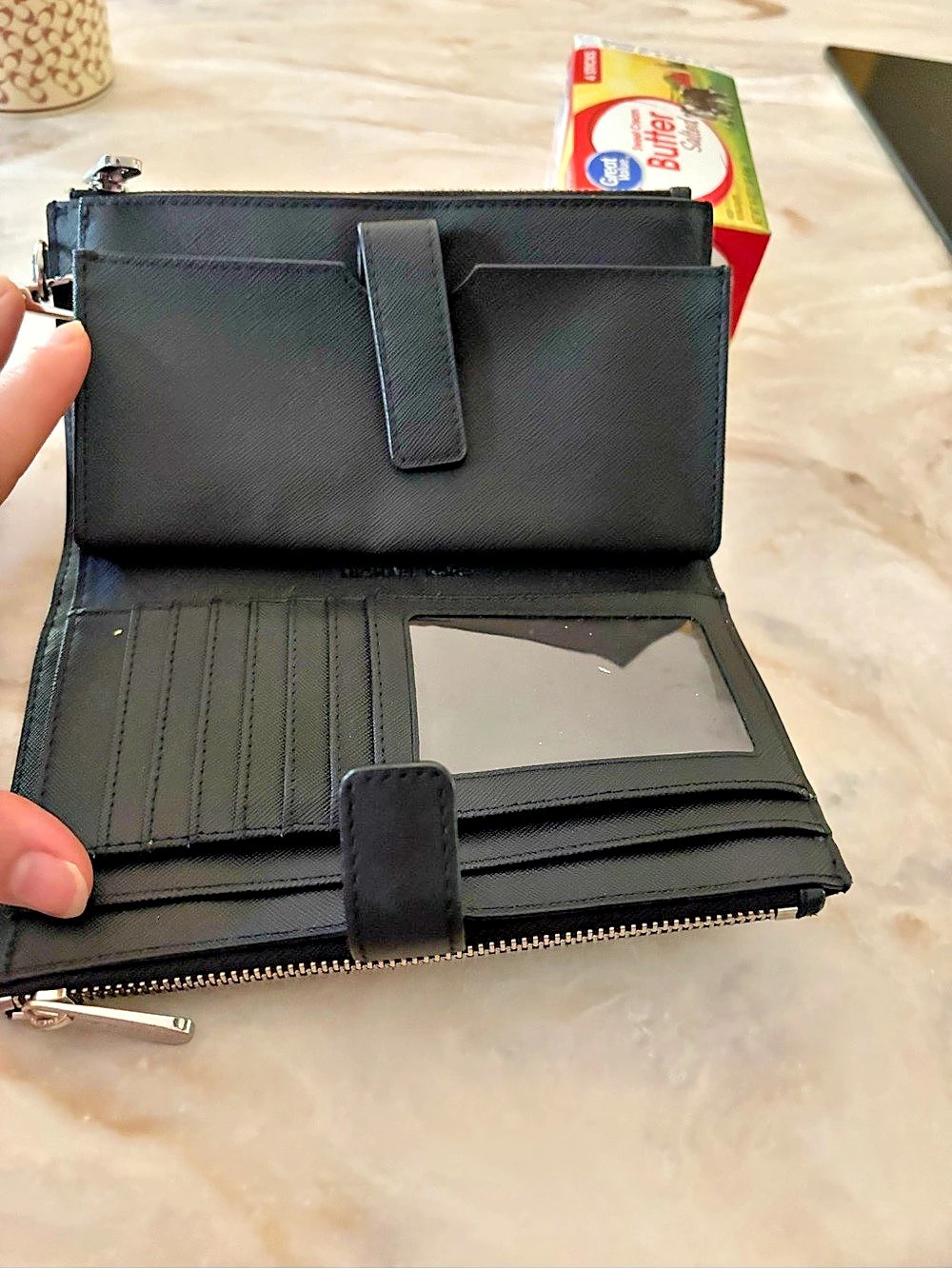 Michael Kors Large Quilted Leather Wristlet Black - Picture 3 of 13